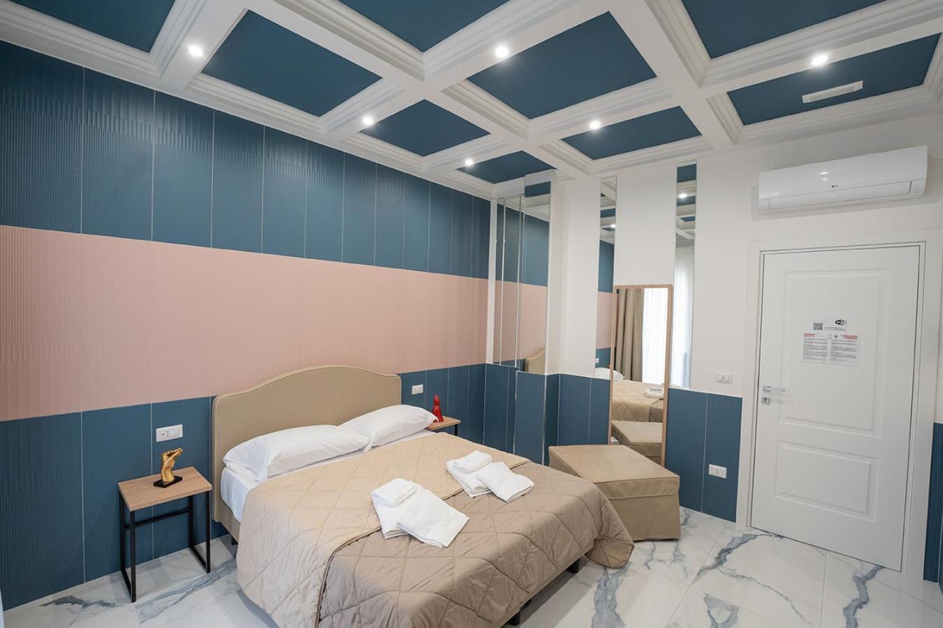 Hotel P.C. Boutique Medina H. Napoli Centro, By Clapa Group Exterior foto