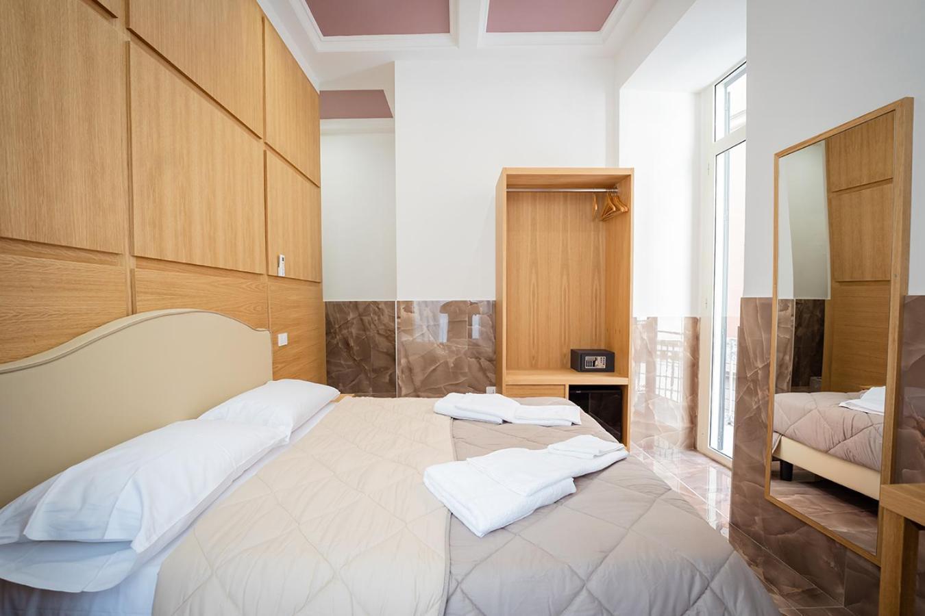 Hotel P.C. Boutique Medina H. Napoli Centro, By Clapa Group Exterior foto