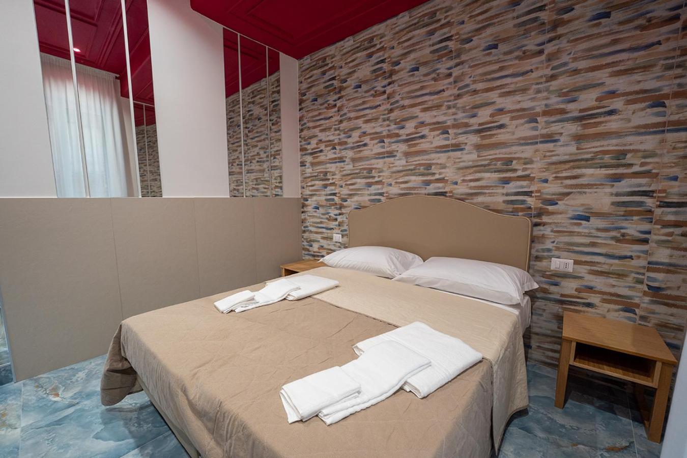Hotel P.C. Boutique Medina H. Napoli Centro, By Clapa Group Exterior foto